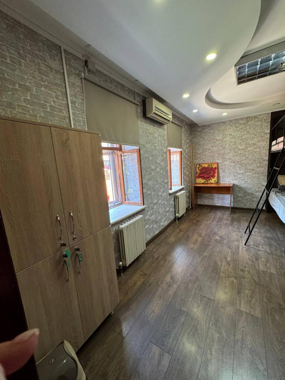 Friends Hostel Kişinev Dış mekan fotoğraf